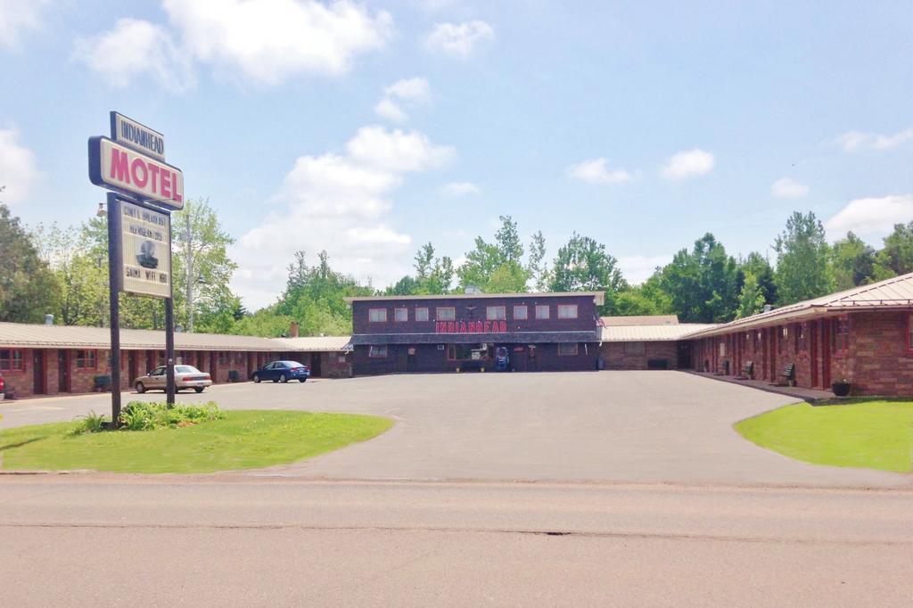 Indianhead Motel Ironwood Exterior photo